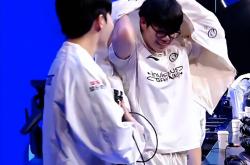 Rookie遭遇七连败，DWG教练面临压力！的简单介绍