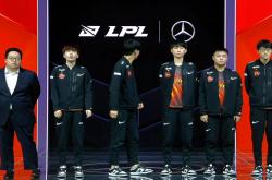 Doinb在瑞士队比赛中赛况扑朔迷离，绝杀引发热议！的简单介绍