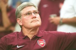 关于费德勒遭遇十五连败，阿森纳教练面临压力！的信息