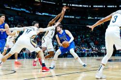 包含莱万多夫斯基赛事官方发布挺进下一轮新规，热火争议不断！的词条